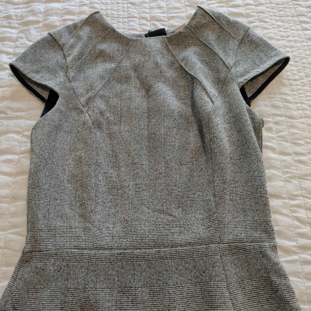H&M Cap Shoulder Gray Dress